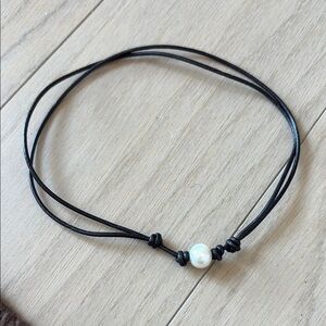 Adjustable Black Leather Necklace with Freshwater Pearl